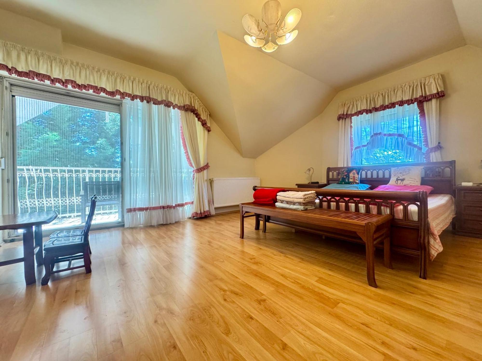 Apollo Inn Velence Exteriör bild